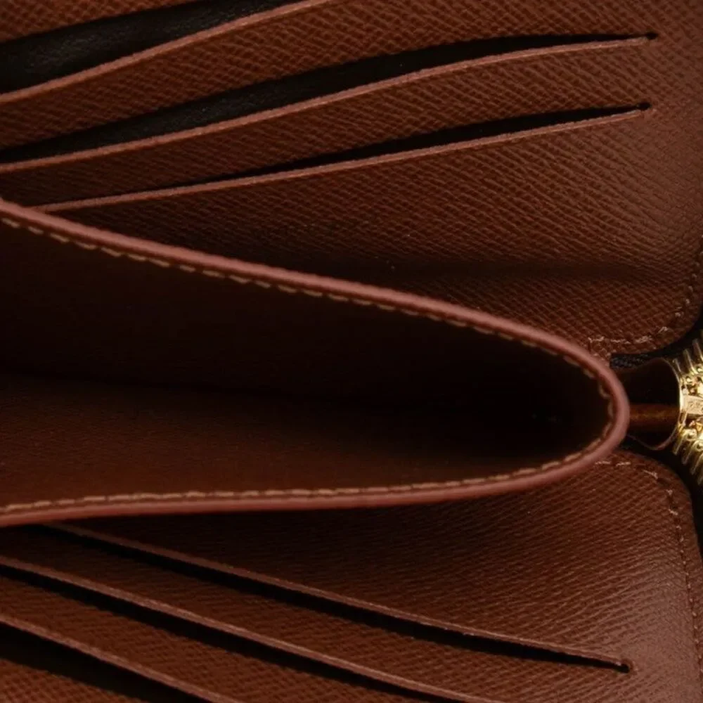 Louis Vuitton Portefeuille Noa Compact Coin Case